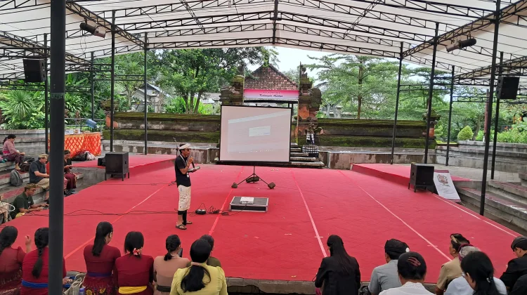 BASAbali Wiki Kembangkan Kamus Digital Partisipatif Bali